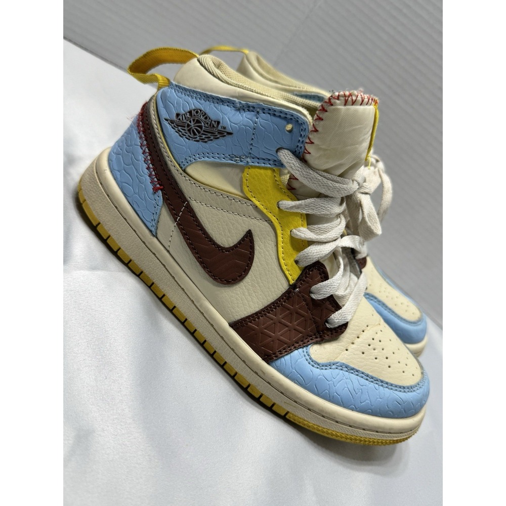 Maison Chateau Rouge X Air Jordan 1 Mid Se "Fearless" Sneakers